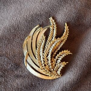 Trifari Gold-Tone Wheat Leaf Brooch